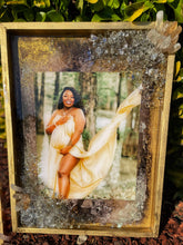 Load image into Gallery viewer, Geode Frame
